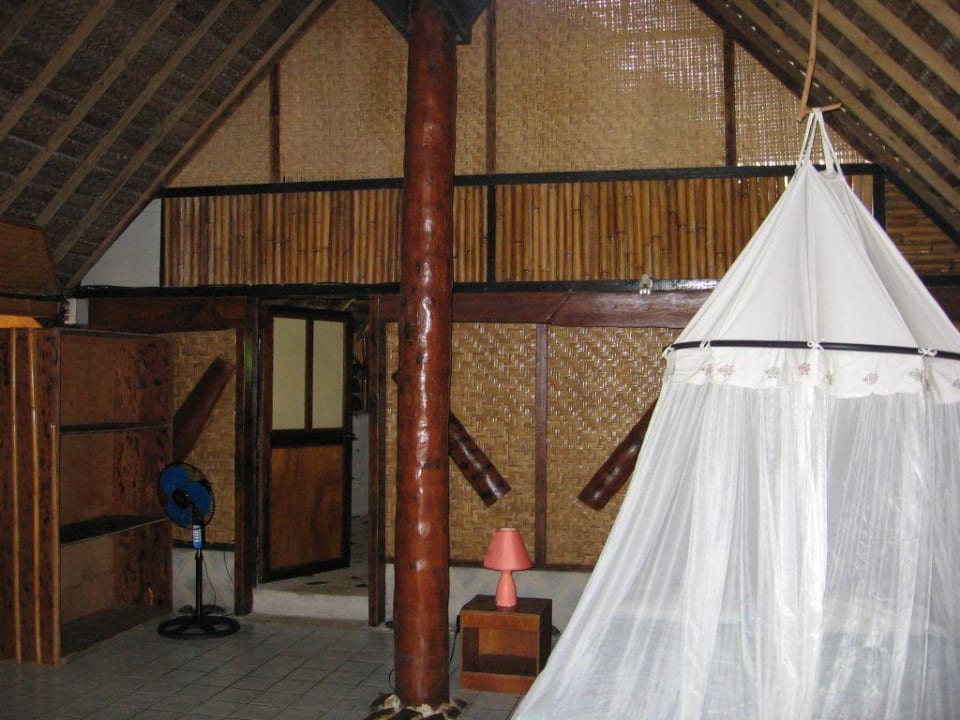 Innenansicht Gartenbungalow Mauarii Pension