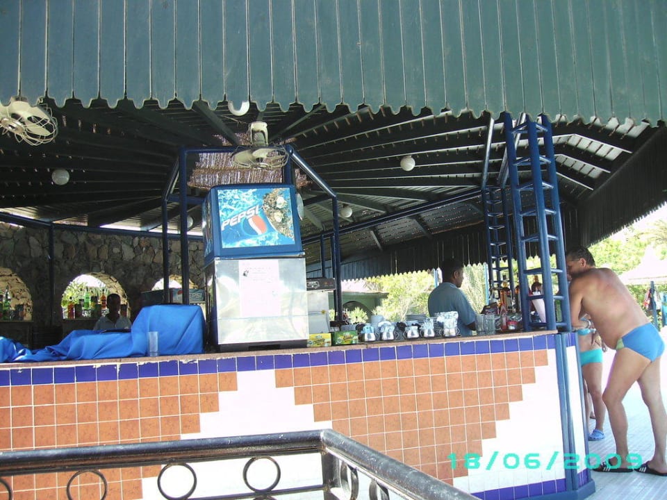 Getränkeausschank am Strand Giftun Azur Resort