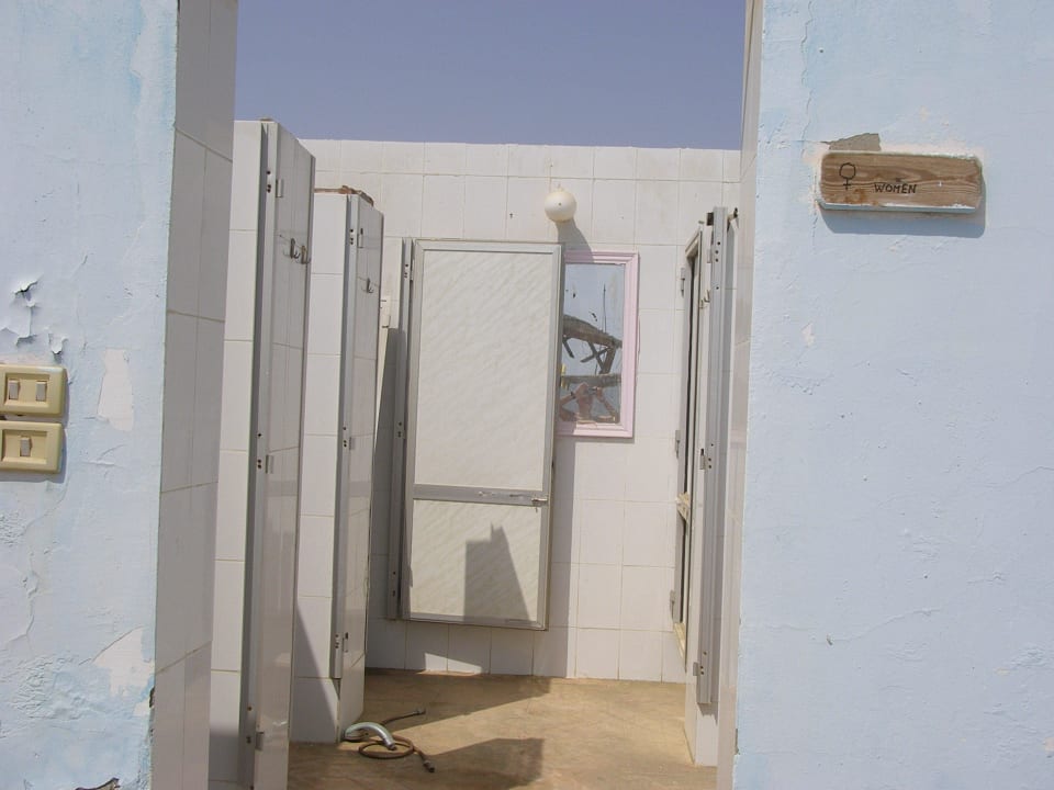 Duschen und Toiletten Three Corners Equinox Beach Resort