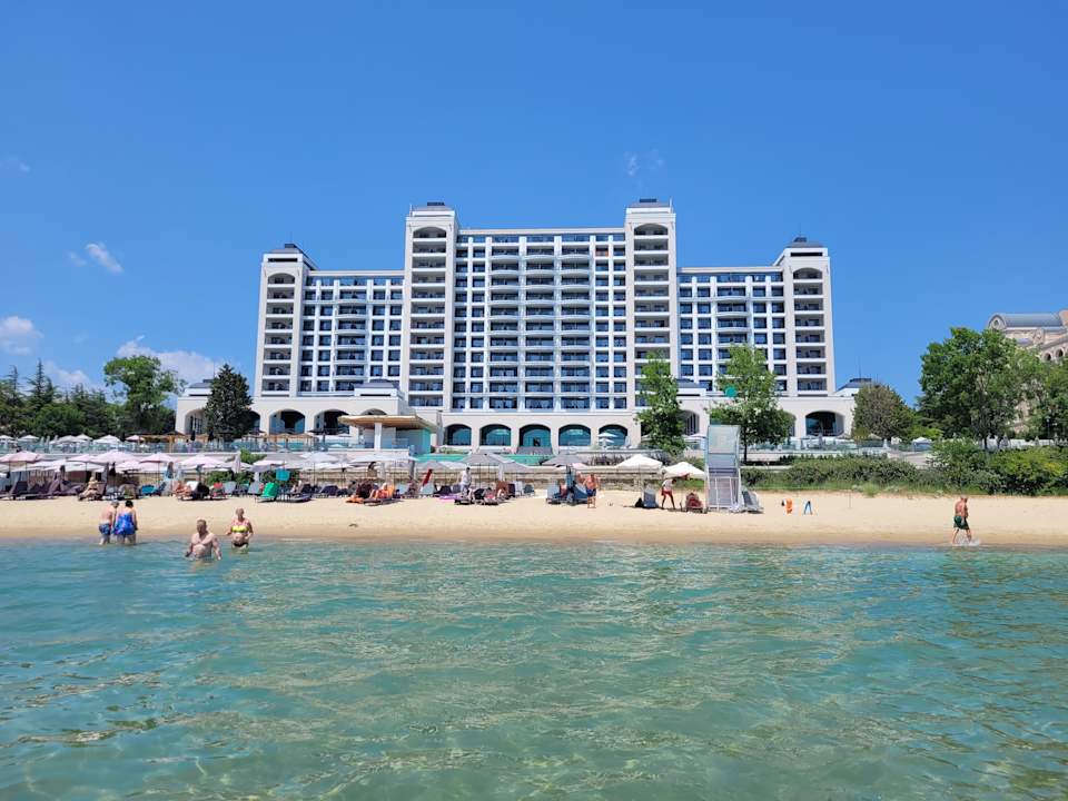 Strand Secrets Sunny Beach Resort & Spa