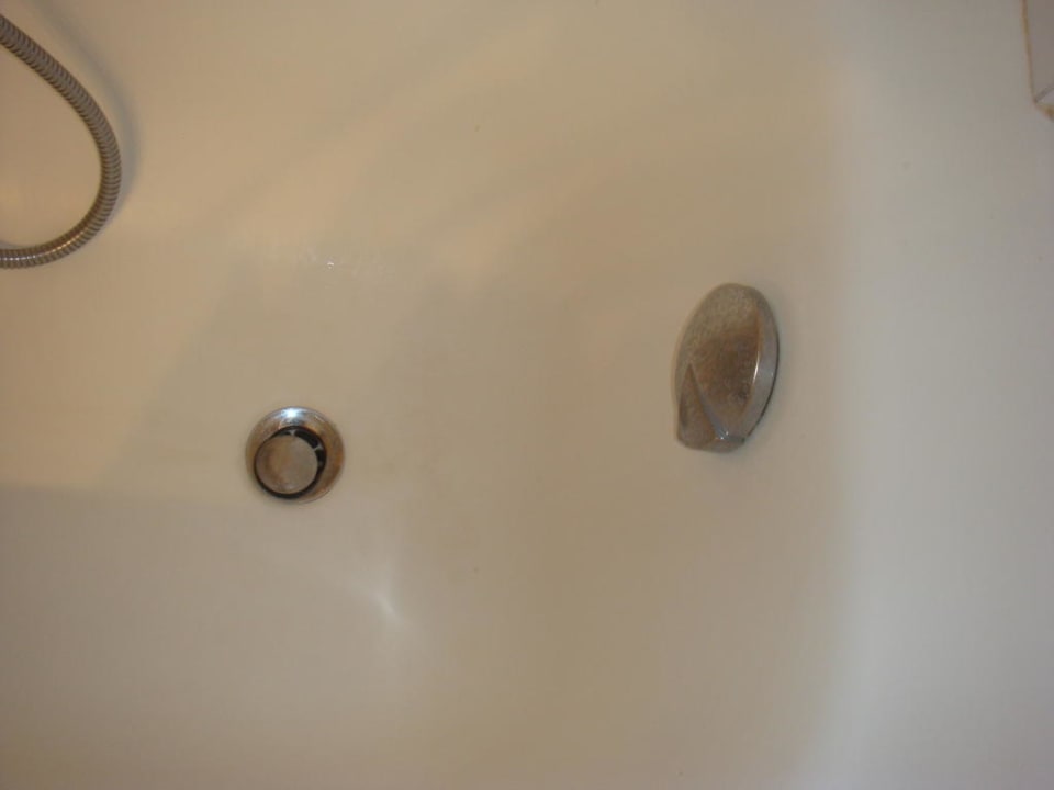 Badewanne Standardzimmer Kernos Beach Hotel & Bungalows