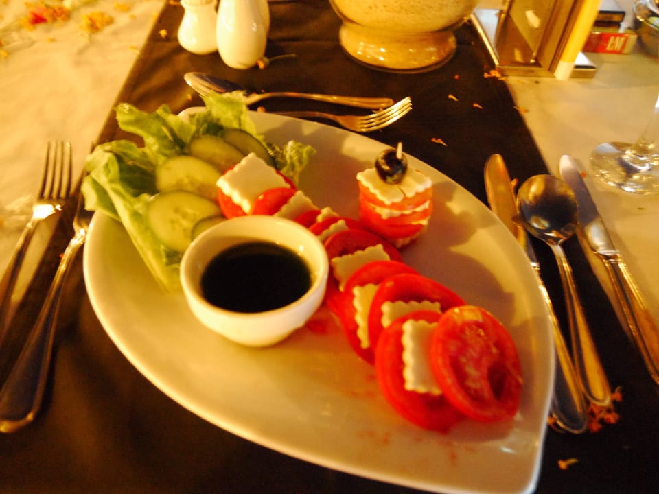 Pool-Dinner- Vorspeise Hotel JAZ Makadi Star & Spa