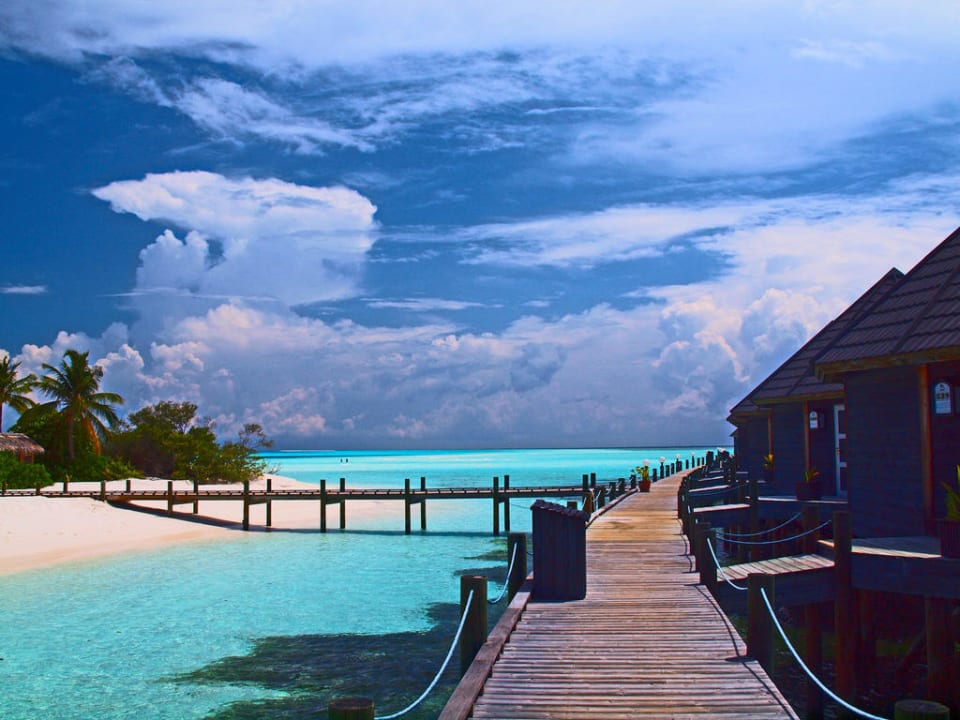 Strand Kuredu Island Resort & Spa