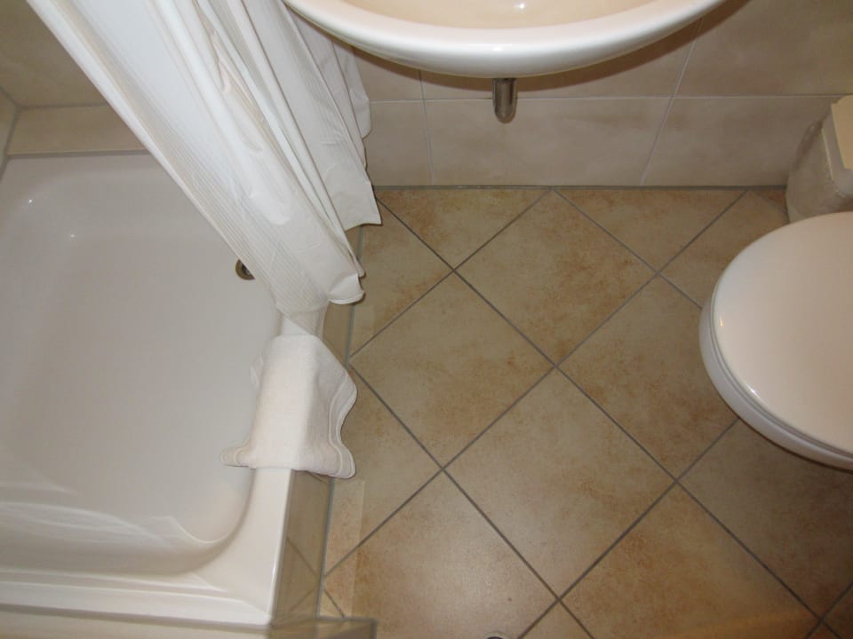 Bad PLAZA INN Hamburg Moorfleet