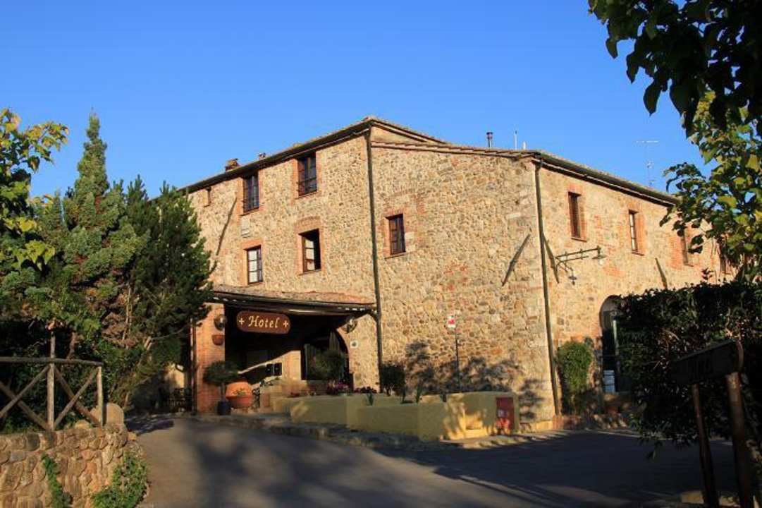 Wejście do hotelu Hotel La Locanda Del Ponte