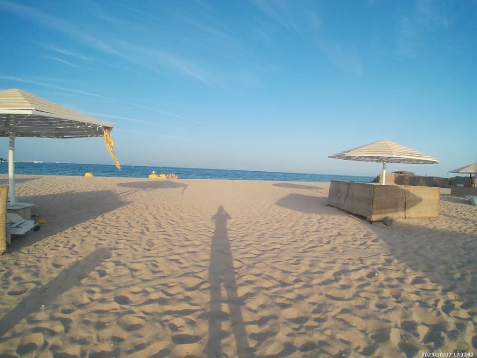 Strand Menaville Safaga