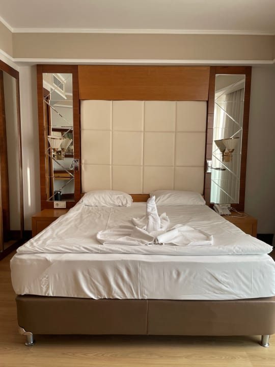 Zimmer Dream World Aqua Hotel