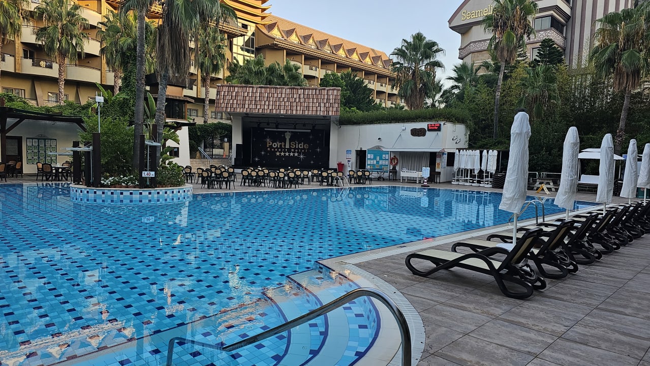 Pool Port Side Resort Hotel