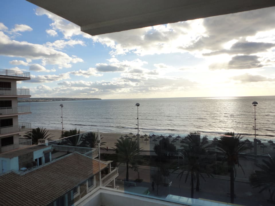 Blick zum Meer,super  Iberostar Waves Bahia de Palma