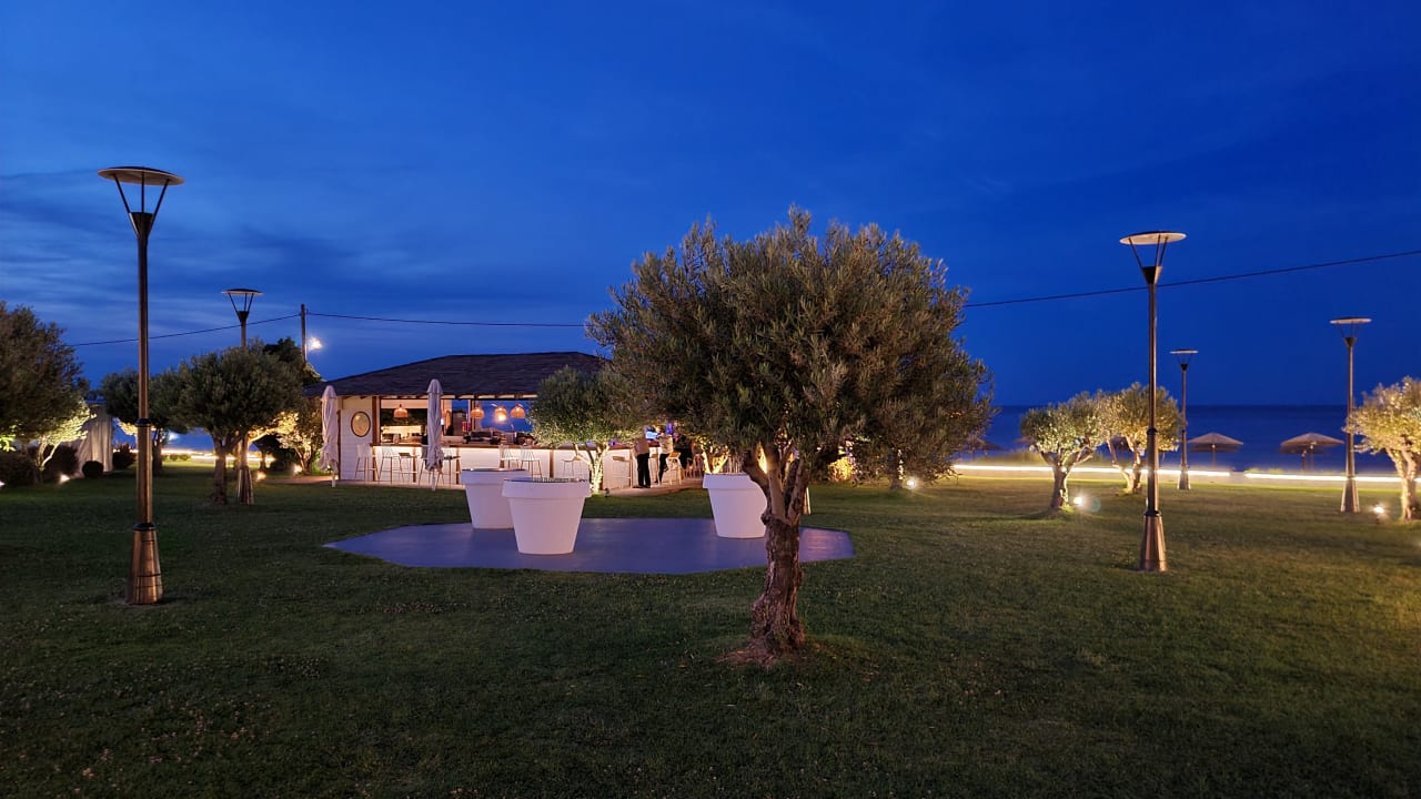 Gartenanlage alltoura Club Hotel Poseidon Palace