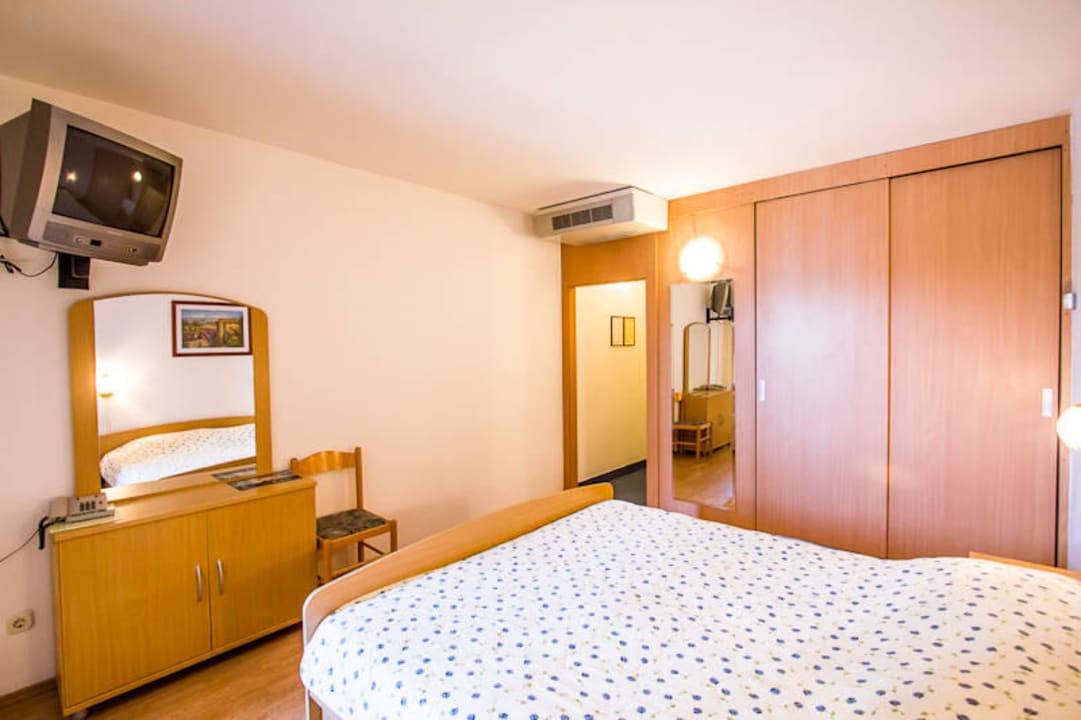 Zimmer 1/4 Hotel Omorika