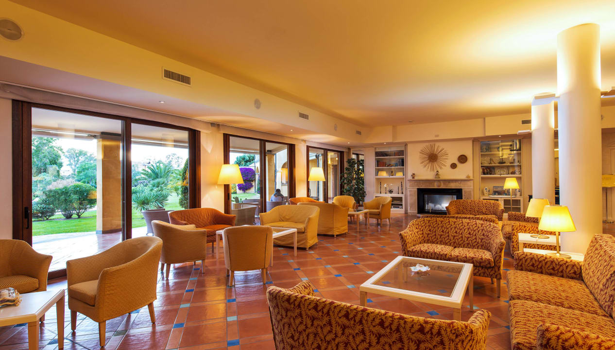 Hall Hotel Santa Gilla