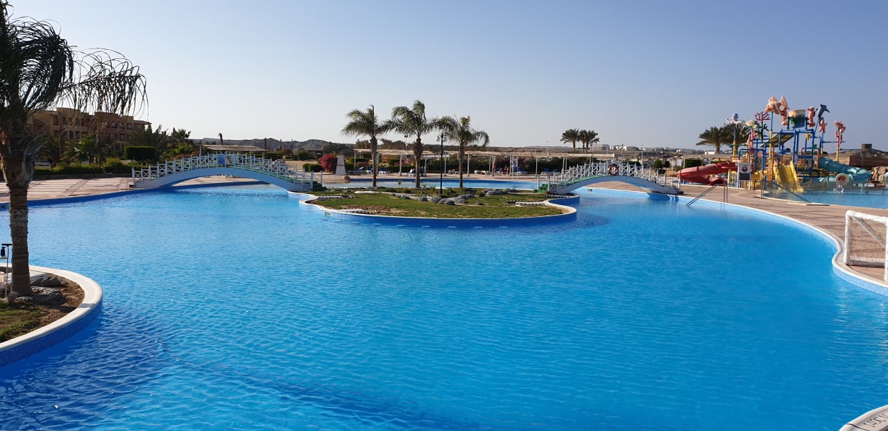 Pool Malikia Resort Abu Dabbab