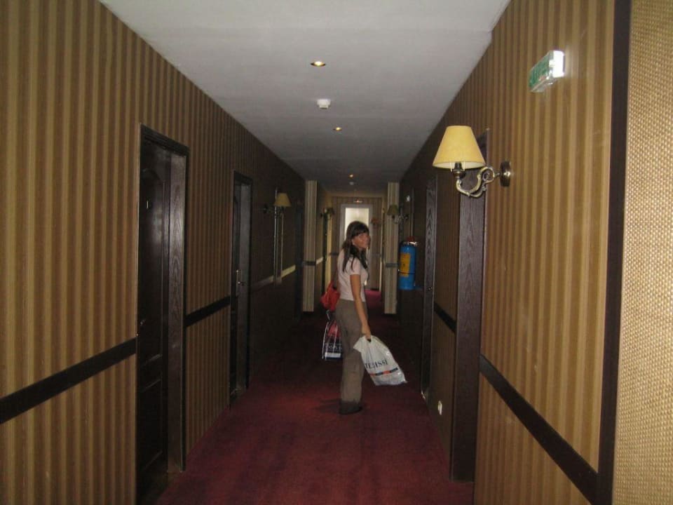 Auf dem Weg zum Zimmer HI Hotels Imperial Resort