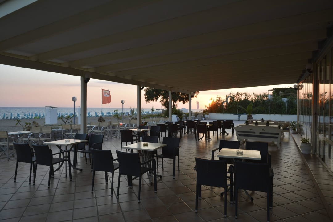 Die Terrasse Hotel Kathrin Beach