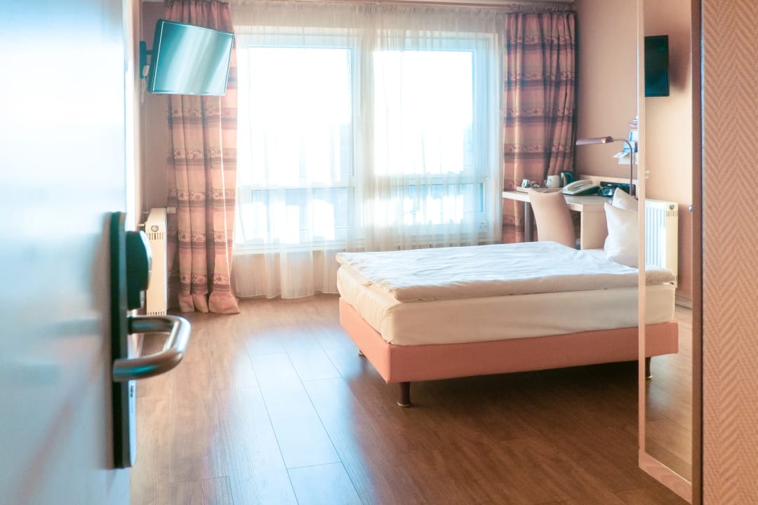 Zimmer Hotel Ambiente Langenhagen Hannover by Tulip Inn