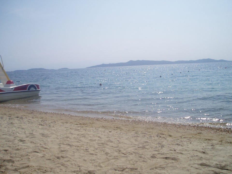 Hotel-Strand Akrathos Beach Hotel