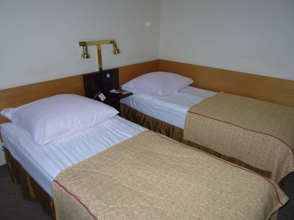 2 Einzelbetten Hotel Mercure Jelenia Gora
