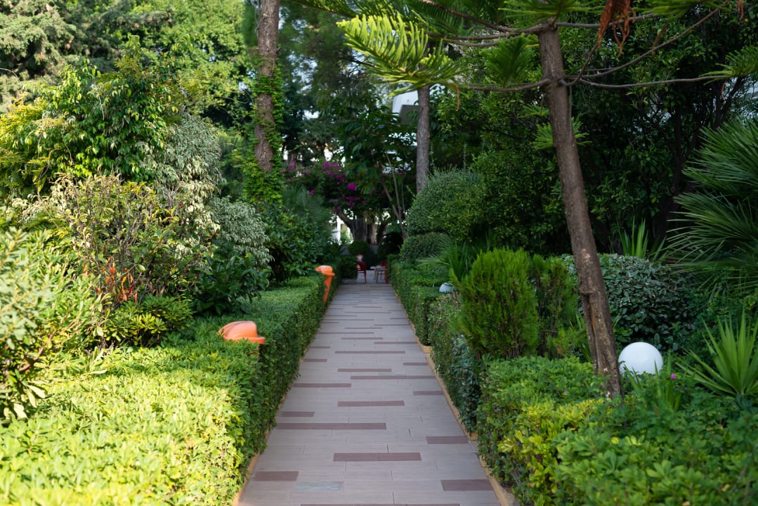 Gartenanlage Dionysos Hotel