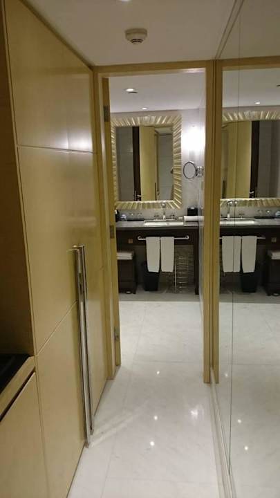 Flur zum Badezimmer Hotel Tangla