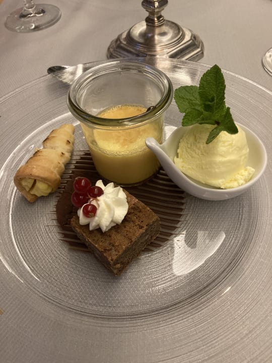 Gastro Schweizerhof Sils Maria, a Faern Collection Hotel