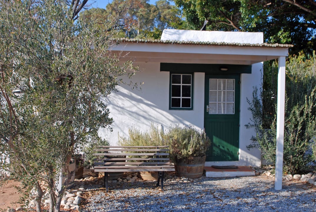 Hill Cottage Tanagra Wine Farm