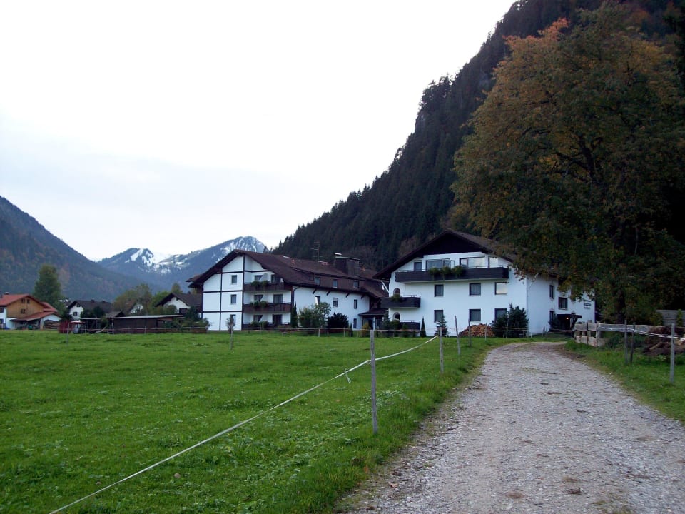 Vom Feldweg Apartments Alpensonne 2000