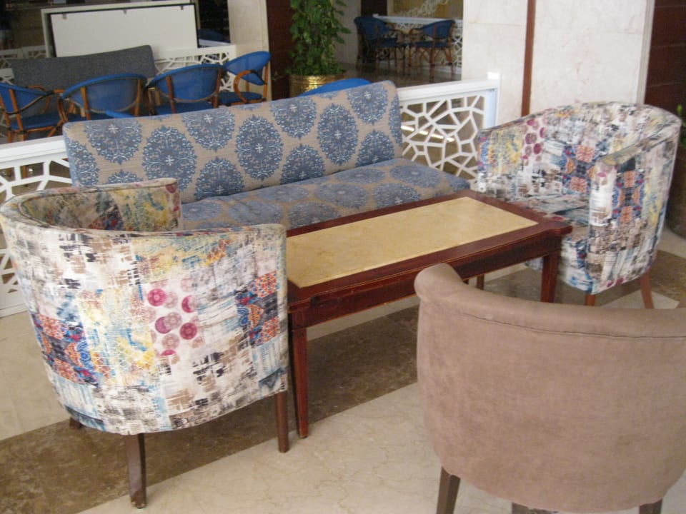 Lobby Royal Lagoons Resort & Aqua Park