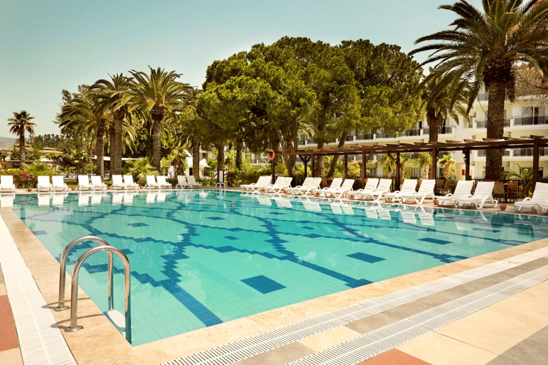 Pool Atlantique Holiday Club