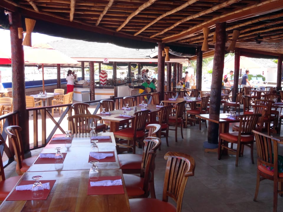 Frühstücksgedeck Grand Muthu Club Caribbean Runaway Bay