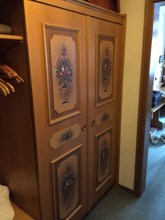 Schrank Schwarzwaldhotel Ruhbühl