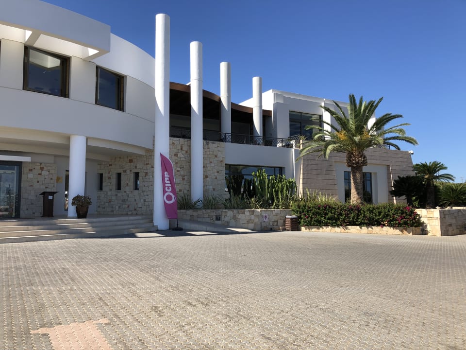 Außenansicht Grand Hotel Holiday Resort