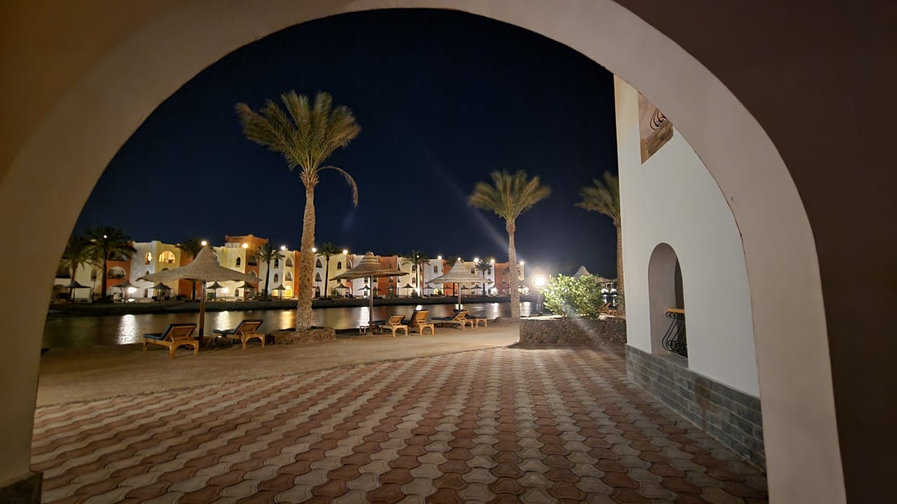Zimmer Arabia Azur Resort