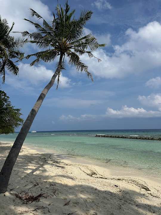 Strand Kuredu Island Resort & Spa