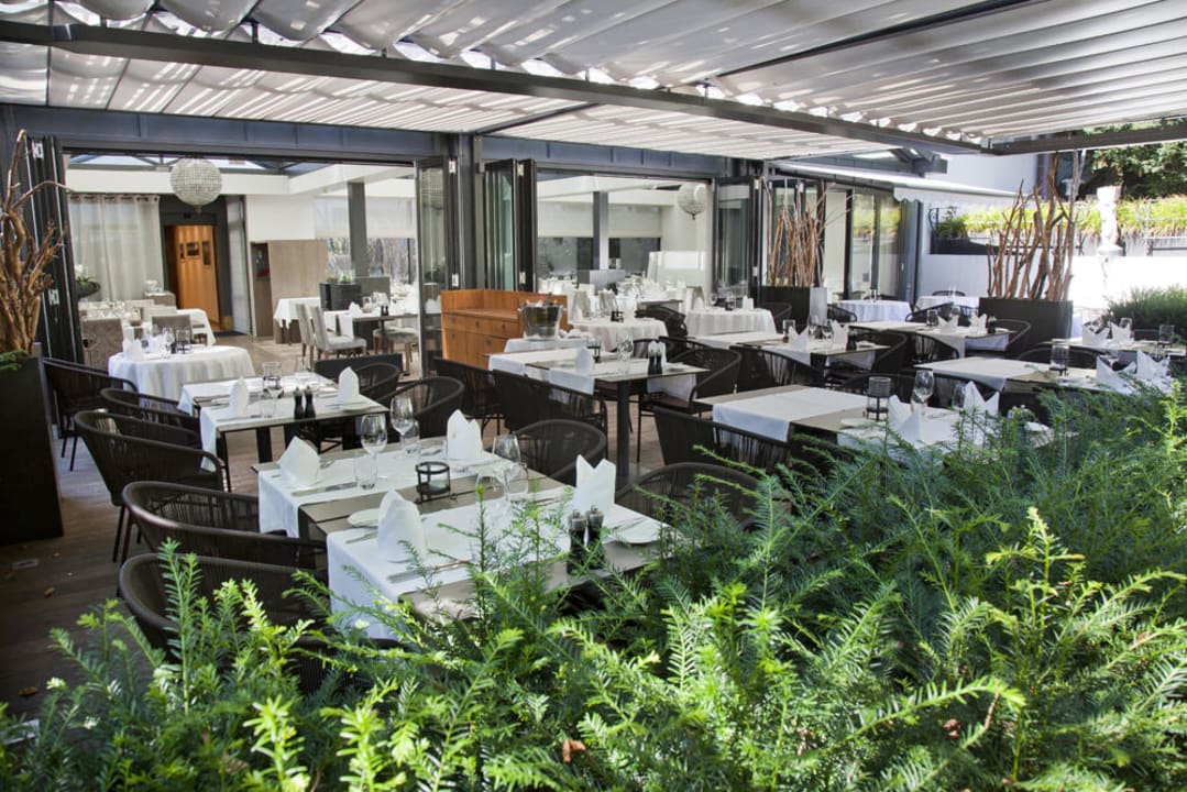 Wintergarten-Pergola Restaurant Hotel Bad Bubendorf