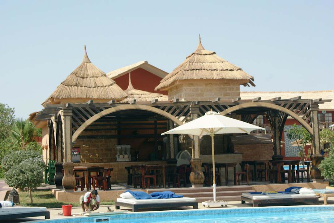 Poolbar im 400er Bereich Pickalbatros Alf Leila Wa Leila Resort - Neverland Hurghada