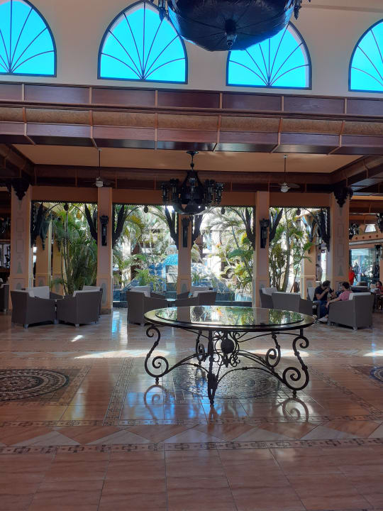 Lobby Hotel Riu Funana