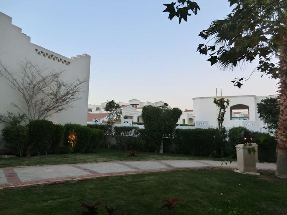 Zimmerausblick ins Grüne Ghazala Gardens