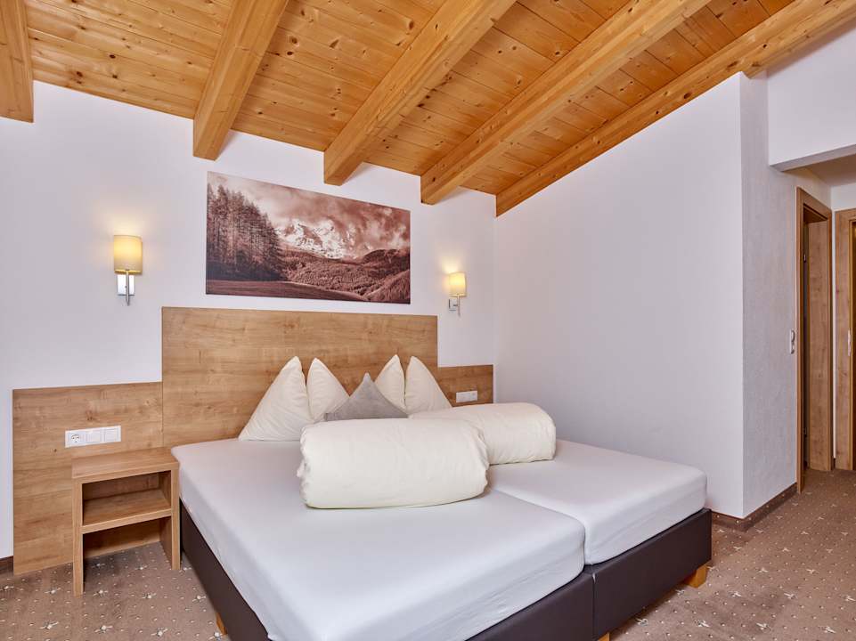 Zimmer Appartement Gästehaus Bergkristall