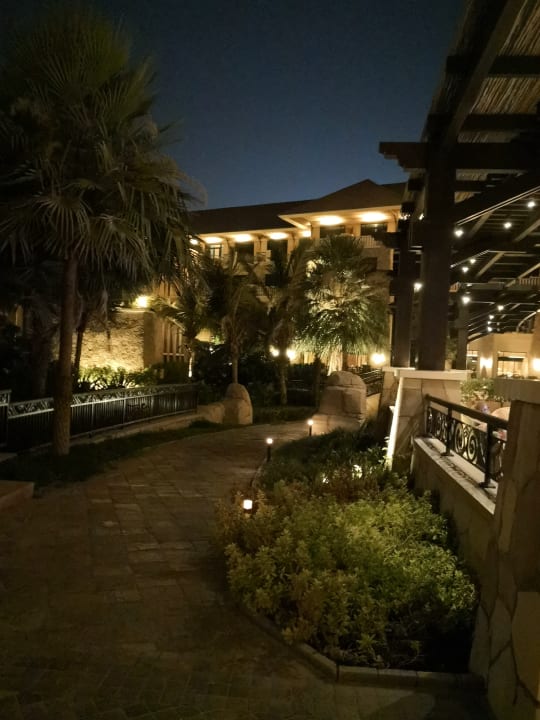 Gartenanlage Sofitel Dubai The Palm Resort & Spa