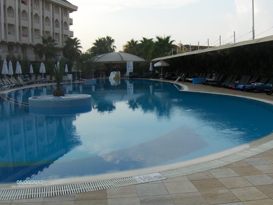 Pool Calimera Hane Garden