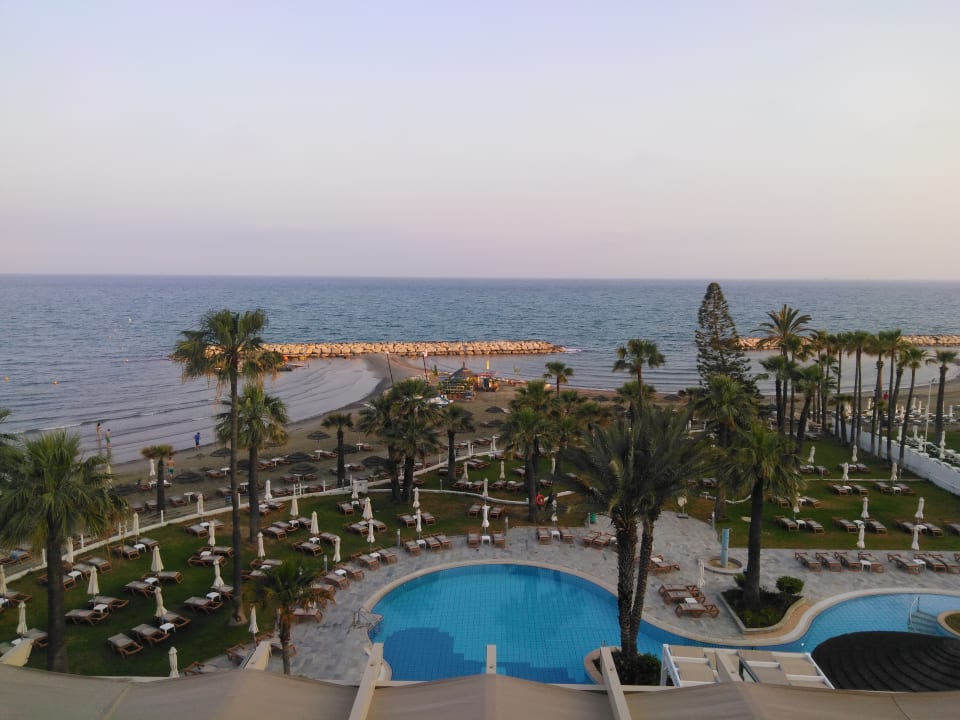 Zimmer The Golden Bay Beach Hotel