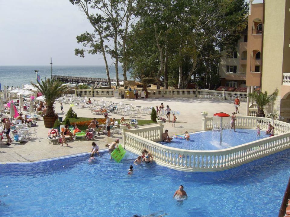 Pool Royal Park Hotel & Aqua park