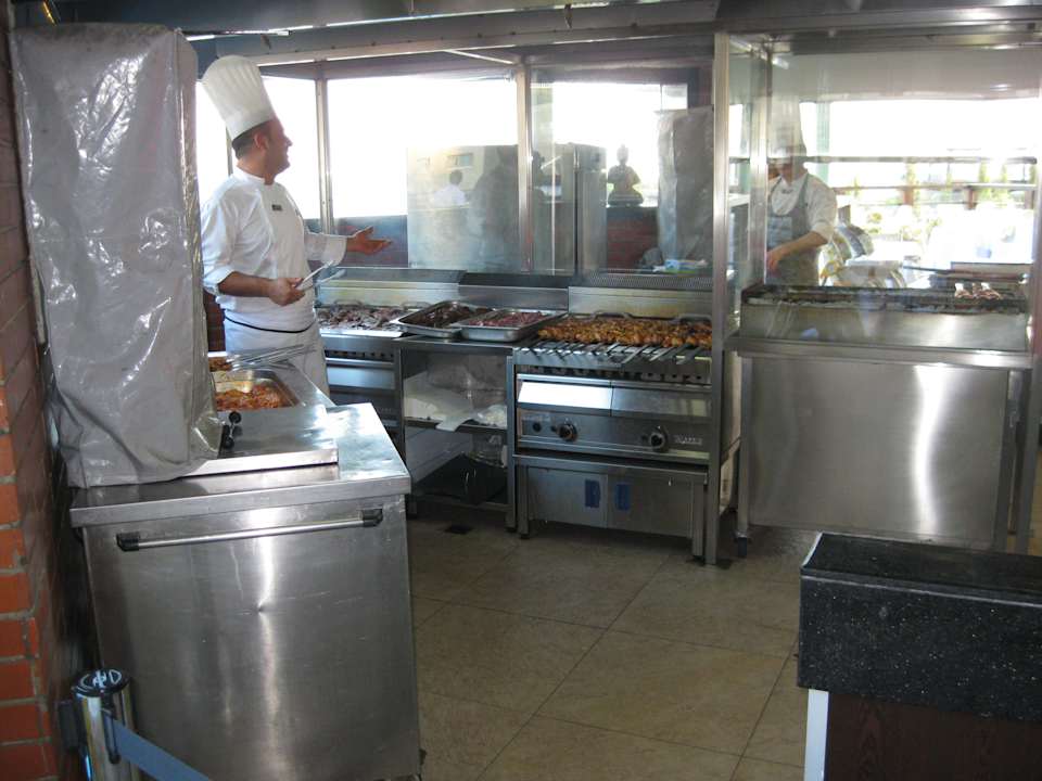 Lecker Limak Lara Deluxe Hotel & Resort