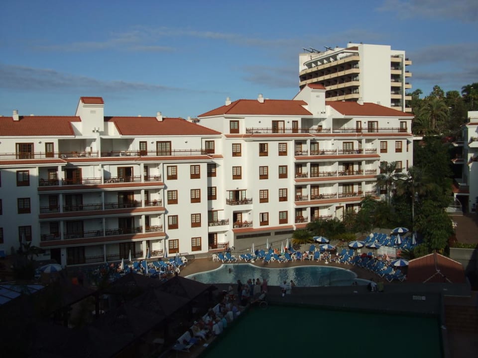 Blick vom Balkon in den Innenbereich Apartamentos Casablanca