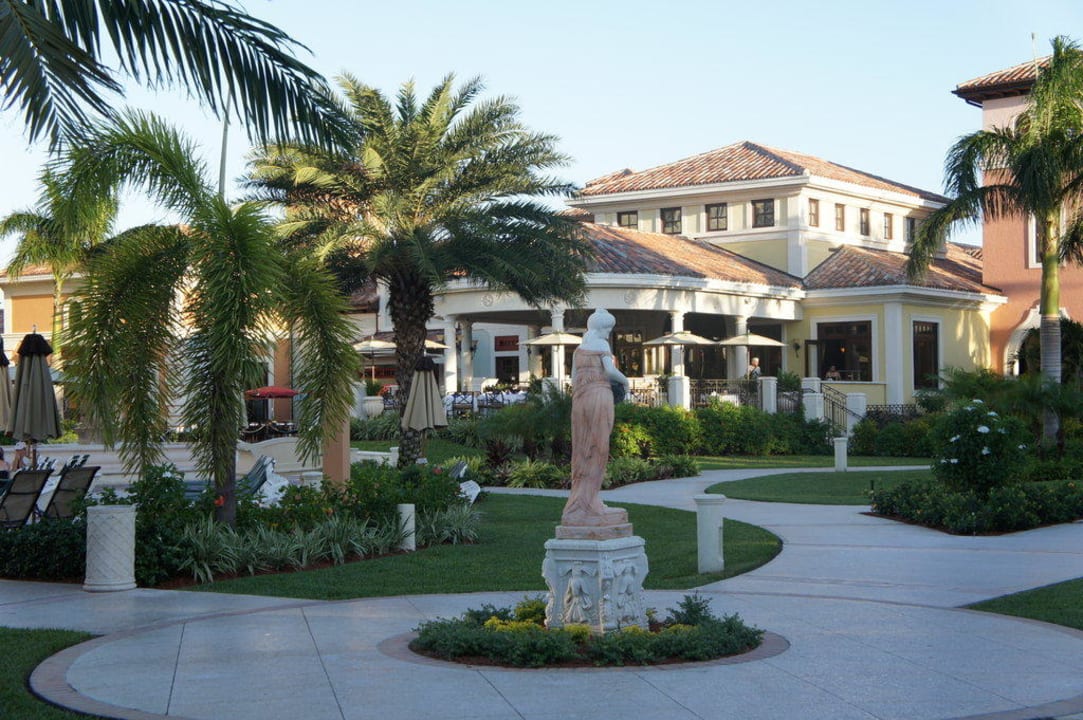 Italienisches Dorf, Blick auf´s Restaurant "Marios Beaches Turks & Caicos