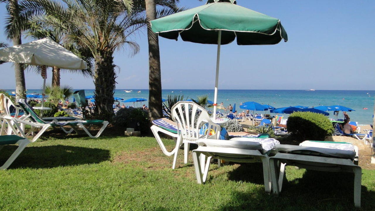 Liegeplätze im Grünen Hotel Sunrise Beach