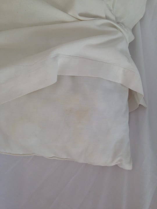 Bei Ankunft dreckiges Kissen Hotel El Mouradi Djerba Menzel