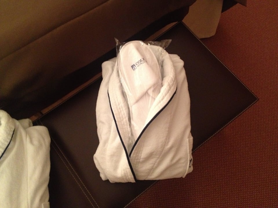 Badeschlappen, Morgenmantel ATLANTIC Hotel Wilhelmshaven