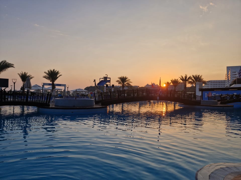 Pool Granada Luxury Okurcalar